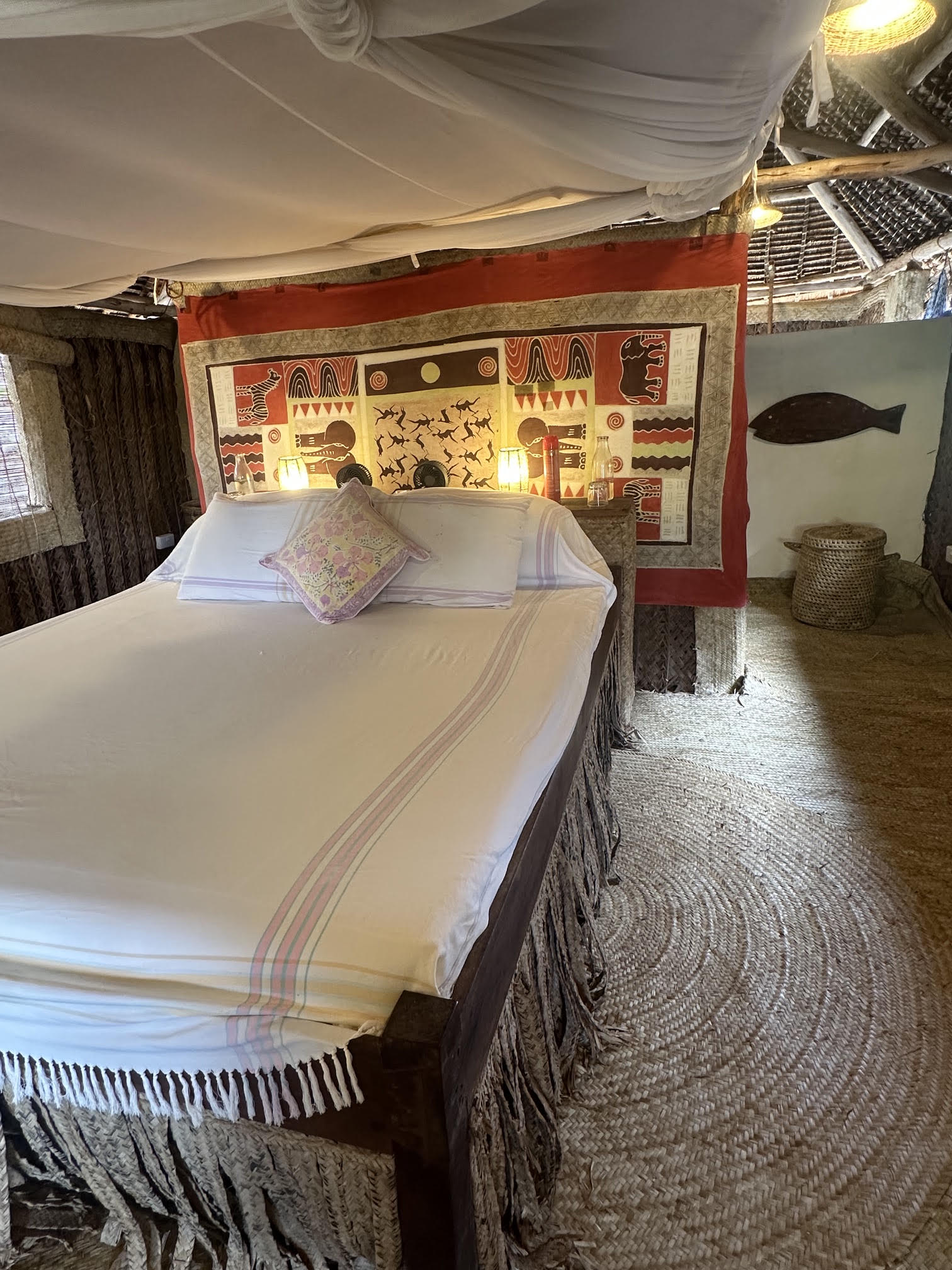 Family Banda Double Bed (Kingfisher)